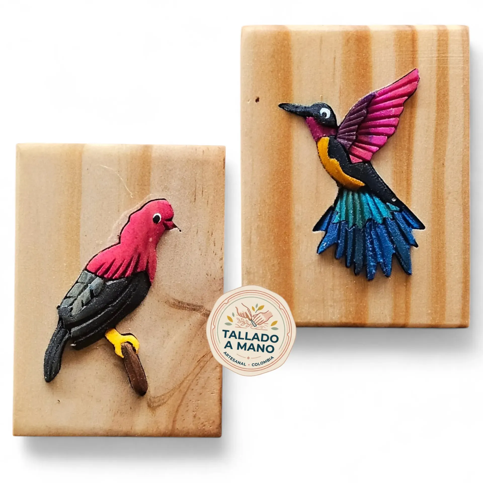 Set x 2 Imán Nevera Tallado a Mano en Madera (Souvenir) Pi3