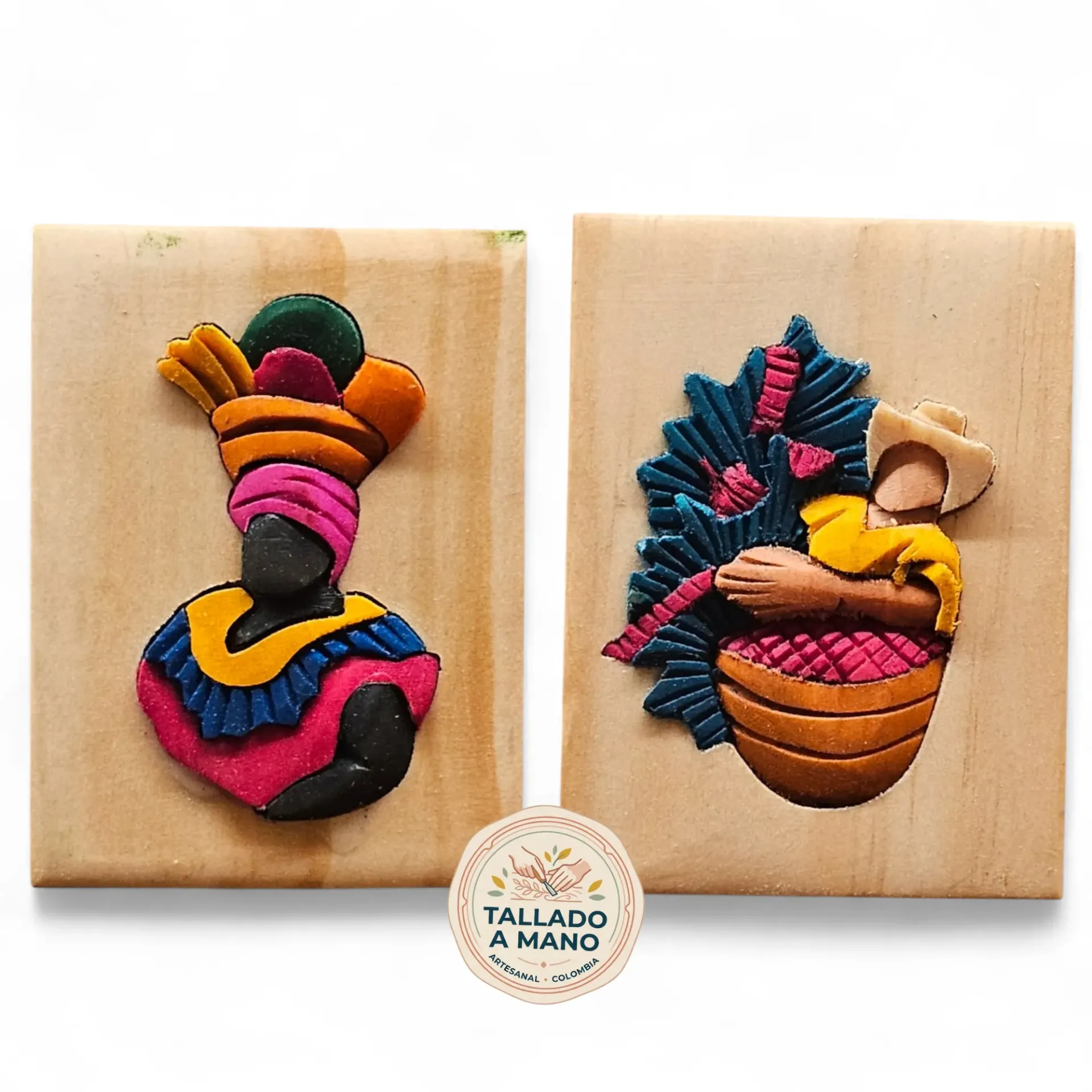 Set x 2 Imán Nevera Tallado a Mano en Madera (Souvenir) Pi8