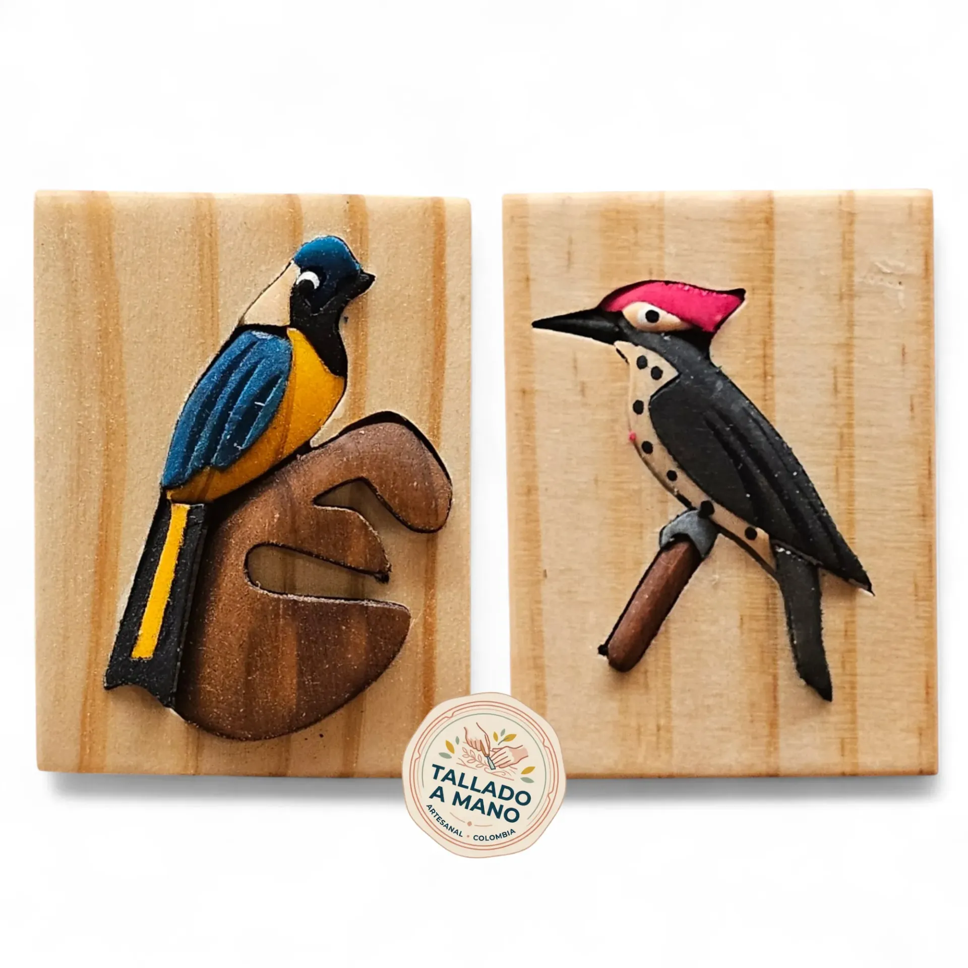 Set x 2 Imán Nevera Tallado a Mano en Madera (Souvenir) Pi9